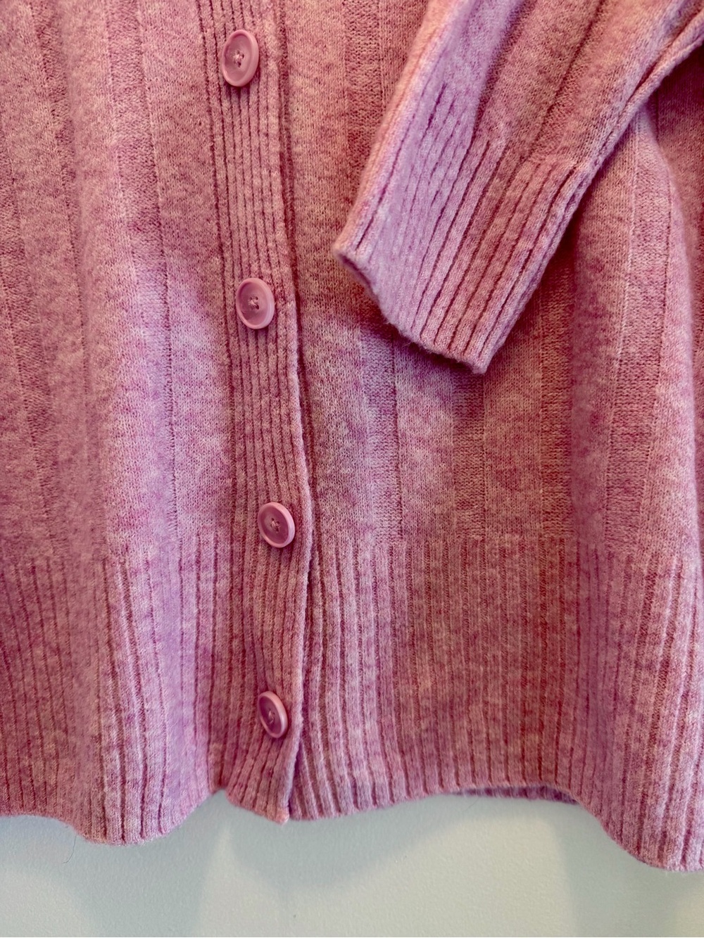 🌸Universal Thread Pink Ribbed V-Neck Button-Front Cardigan🌸 - Picture 3 of 4